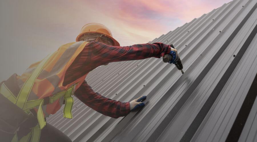 Professional gutter cleaning in Midland, GA
